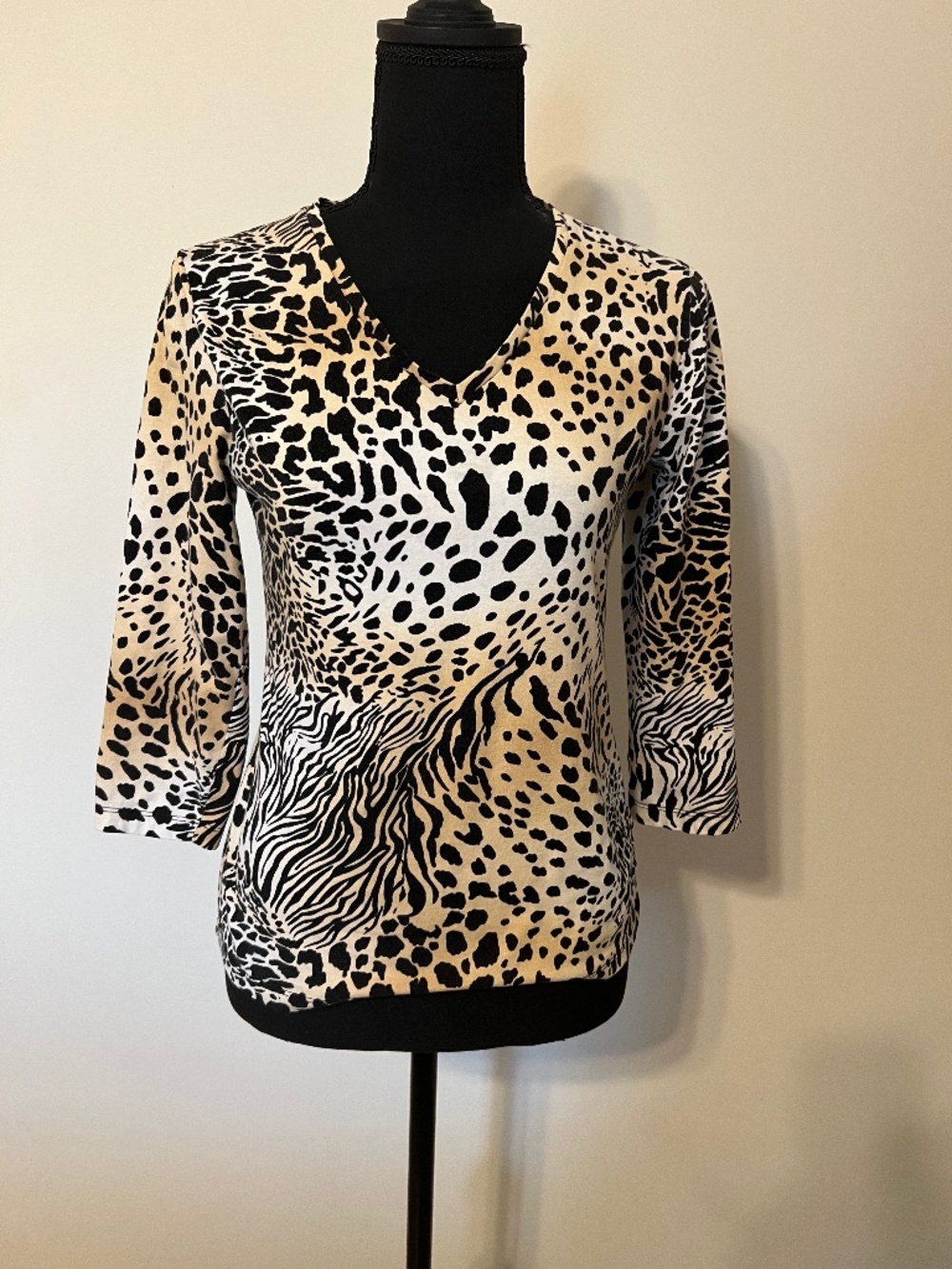 Jones NewYork 3/4 Sleeve Knit Animal Print Knit Top